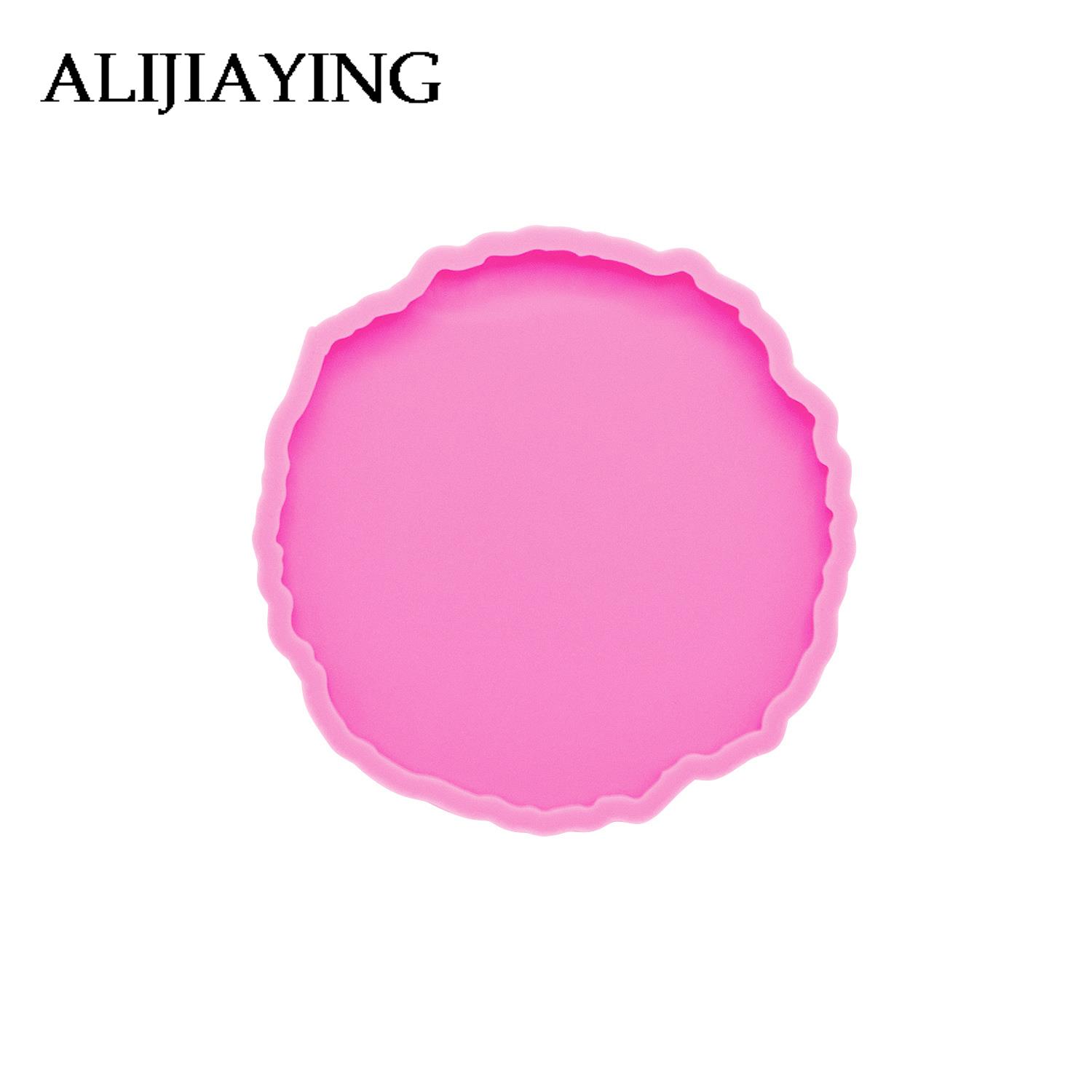 DY0278 Smooth Surface Cup/Mons - огляд і ціна Geode Mold Silicone